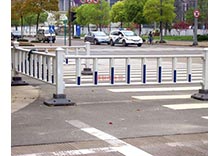 小區隔離人行道路護欄